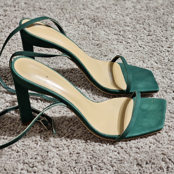 COPY - Strappy sandals - Picture 2 of 2